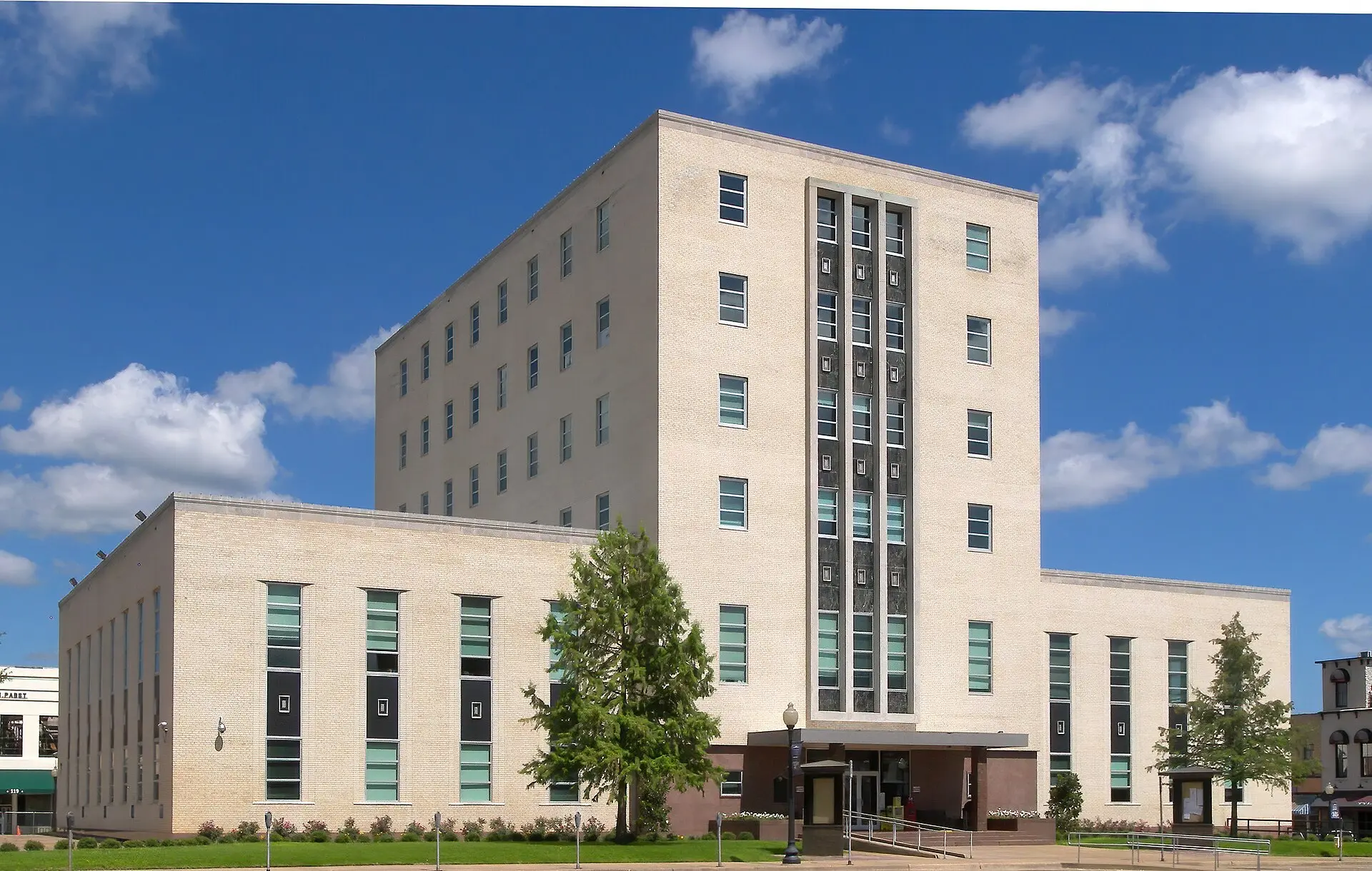 Smith County Courthouse in downtown Tyler